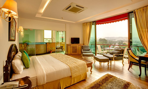 Pool Suite of Bella Vista